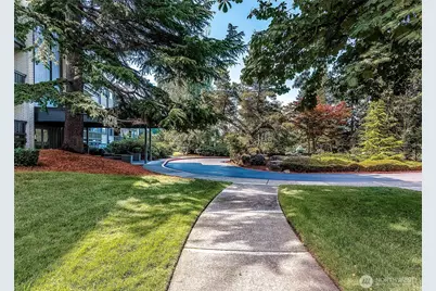 2500 81st Avenue SE #332, Mercer Island, WA 98040 - Photo 14