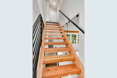 4100 37th Avenue SW, Seattle, WA 98126 - Photo 8