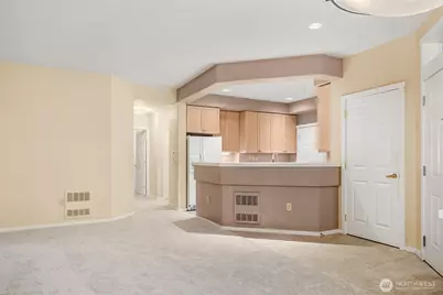 4325 NE 5th Court #C101, Renton, WA 98059 - Photo 6