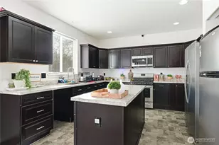 10430 13th Ave Ct E, Tacoma, WA 98445 - Photo 8