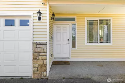 10430 13th Avenue Ct E, Tacoma, WA 98445 - Photo 2