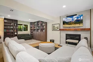 19911 34th Dr SE, Bothell, WA 98012 - Photo 18