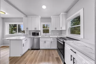 222 W Marilyn Avenue, Everett, WA 98204 - Photo 6