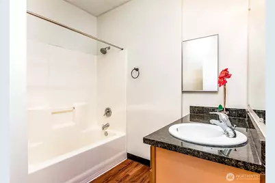 523 Pine Street #1005, Seattle, WA 98101 - Photo 8