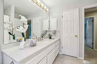 22563 SE 42nd Terrace #2212, Issaquah, WA 98029 - Photo 28