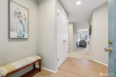 22563 SE 42nd Terrace #2212, Issaquah, WA 98029 - Photo 6