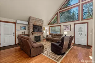 81 N Fawn Dr, Hoodsport, WA 98548 - Photo 4