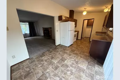 12518 Reservoir Rd #A, Puyallup, WA 98374 - Photo 4