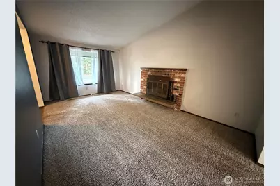 12518 Reservoir Rd #A, Puyallup, WA 98374 - Photo 2