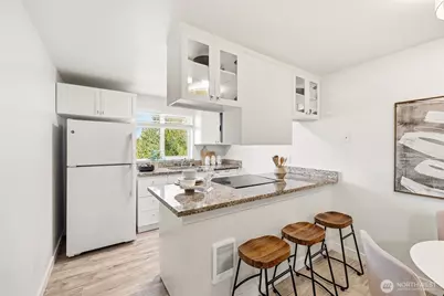 14222 NE 181st Place #N101, Woodinville, WA 98072 - Photo 8