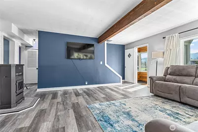 208 Harrison Street, Sumas, WA 98295 - Photo 4