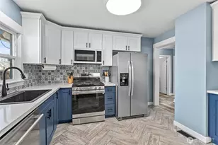 208 Harrison St, Sumas, WA 98295 - Photo 10