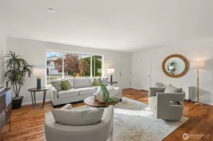 9728 57th Ave S, Seattle, WA 98118 - Photo 4