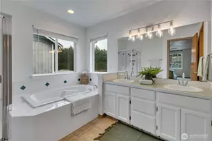 10825 211th Ave Ct E, Bonney Lake, WA 98391 - Photo 24