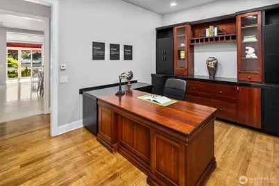 2 Crescent Key SE, Bellevue, WA 98006 - Photo 18