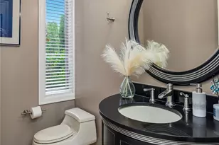 2 Crescent Key SE, Bellevue, WA 98006 - Photo 16