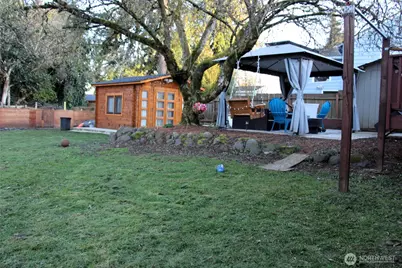 12020 79th Avenue S, Seattle, WA 98178 - Photo 2