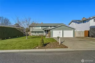 1267 SE Constitution Dr, College Place, WA 99324 - Photo 2