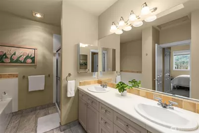 1000 Cabin Creek Lane SW #D304, Issaquah, WA 98027 - Photo 16