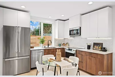 3214 47th Avenue SW, Seattle, WA 98116 - Photo 4