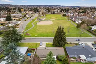 1011 15th St NW, Puyallup, WA 98371 - Photo 28