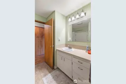 1011 15th Street NW, Puyallup, WA 98371 - Photo 16