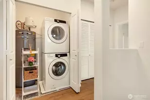 14915 38th Dr SE, Bothell, WA 98012 - Photo 8