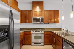 375 Kirkland Ave, Kirkland, WA 98033 - Photo 12