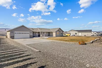 206 Moon River View SW, Mattawa, WA 99349 - Photo 2