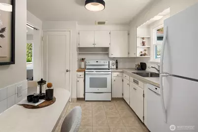 12024 9th Avenue NW, Seattle, WA 98177 - Photo 10