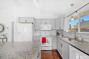 212 10th St, Snohomish, WA 98290 - Photo 18