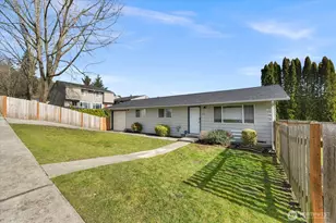 212 10th St, Snohomish, WA 98290 - Photo 4