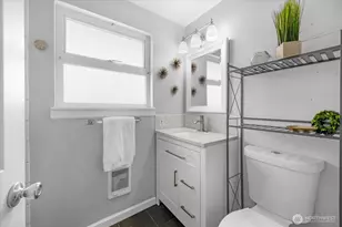 212 10th St, Snohomish, WA 98290 - Photo 22