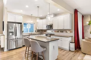 8821 S L St, Tacoma, WA 98444 - Photo 2