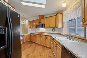 12314 124th St E, Puyallup, WA 98374 - Photo 6