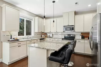 24322 229th Court SE, Maple Valley, WA 98038 - Photo 12