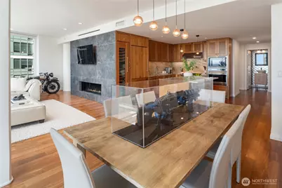 10700 NE 4th Street #2802, Bellevue, WA 98004 - Photo 4