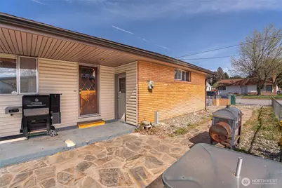 1210 N Ashland Avenue, East Wenatchee, WA 98802 - Photo 30