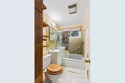 23906 60th Avenue W, Mountlake Terrace, WA 98043 - Photo 10