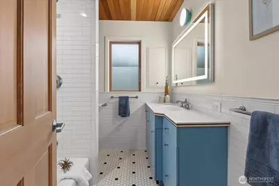 11904 Lakeside Avenue NE, Seattle, WA 98125 - Photo 22