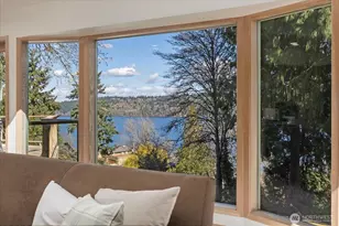 11904 Lakeside Ave NE, Seattle, WA 98125 - Photo 8