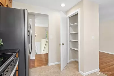 2019 209th Place SW, Lynnwood, WA 98036 - Photo 10