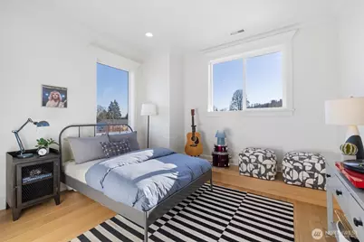 7908 S Lakeridge Drive, Seattle, WA 98178 - Photo 32