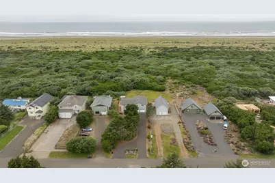 347 Sand Dune Avenue SW, Ocean Shores, WA 98569 - Photo 30