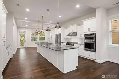 404 6th Lane NE, Issaquah, WA 98029 - Photo 8