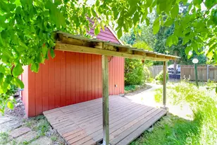 14523 Pioneer Wy E, Puyallup, WA 98372 - Photo 18