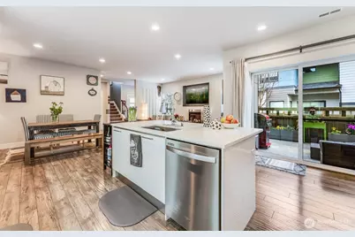 32819 Madrona Avenue SE, Black Diamond, WA 98010 - Photo 4