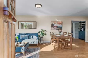 2183 NE 3rd Ave, Camas, WA 98607 - Photo 2