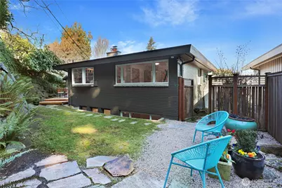 839 W Etruria Street, Seattle, WA 98119 - Photo 36