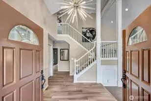 10523 NE 118th Ln, Kirkland, WA 98034 - Photo 2